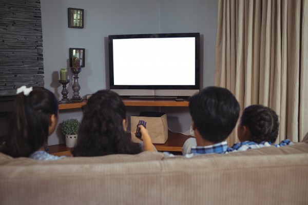family-streaming.jpg